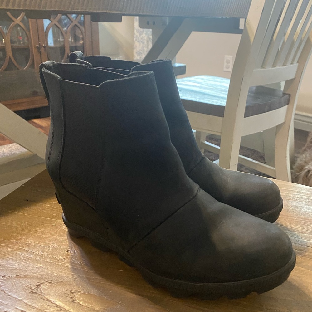 Sorel Joan of Arctic Chelsea wedge booties